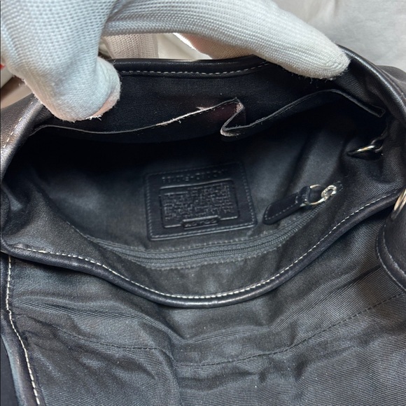 Coach Soho Baguette 2006 - Picture 12 of 17